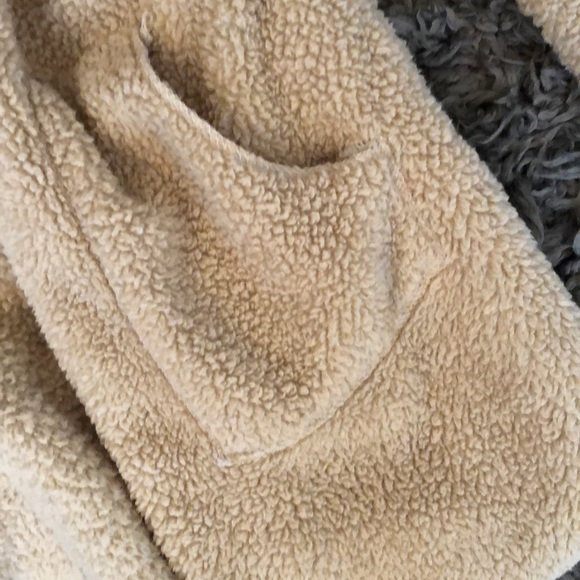 *SOFT FAUX FUR HOODIE CARDIGAN• - Picture 2 of 3